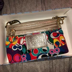 Coach Loves Poppy Wristlet